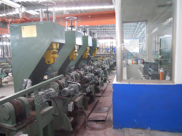 水浸式無縫鋼管探傷設(shè)備 水浸式無縫鋼管探傷設(shè)備